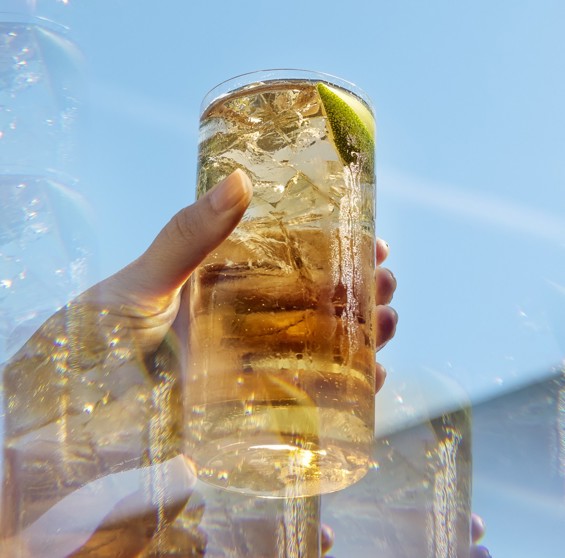 Jameson Original Product JGL glass Social Cocktails Still B26 Q1.jpg