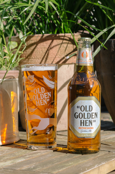 B&B_Old-Speckled-Hen_Old-Golden-Hen-4.1_500ml-bottle-pint-glass_Product-shot_Summer_lo-res-photo_2022.jpg