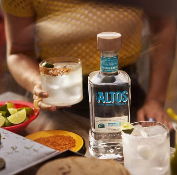 Altos Plata Lifestyle 07.jpg